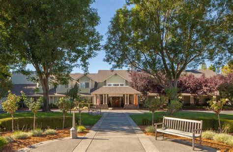Senior Living Services in Novato .